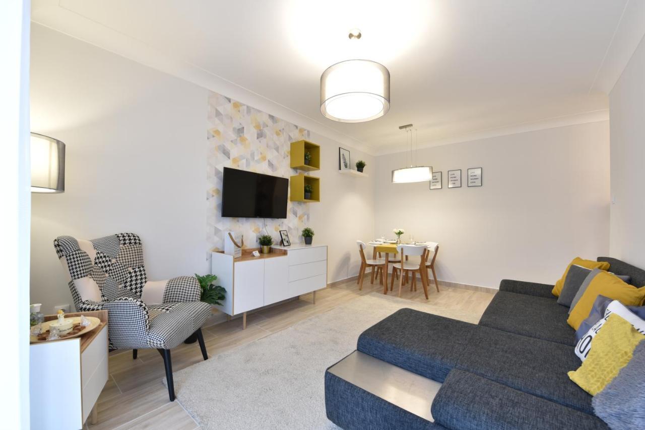 Kiralykut 1 Apartman - Ingyen Parkolas, Bicajok, Ac Székesfehérvár Buitenkant foto